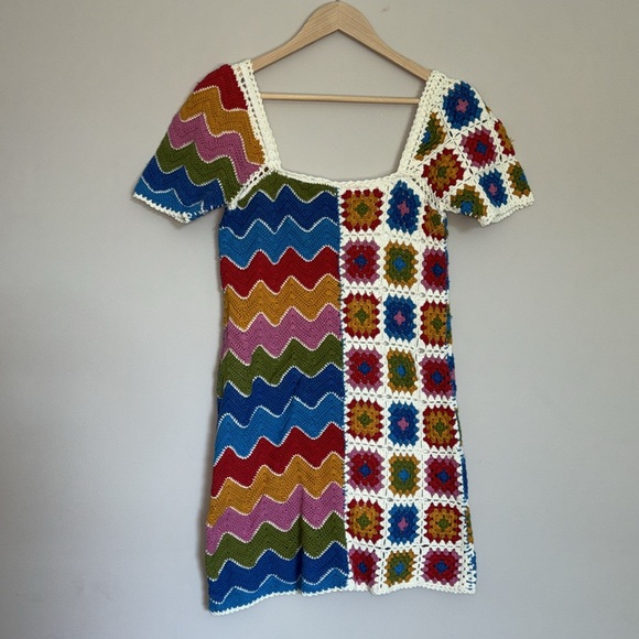 FARM Rio Crochet Knit Dress. Lined. Has some stretch. - Picture 2 of 2